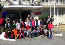Gölcük Şehit Cengiz Topel İlkokulu Öğrencilerinden Huzur Evi Ziyareti