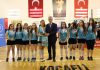 19 Mayıs Gençlik Kupası Voleybol Turnuvası ödülleri sahiplerini buldu