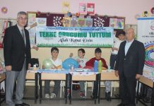 Denizevler İlkokulu öğrencileri tekne orucu tuttu