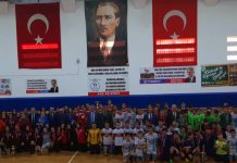AKV’nin Kızları İlçe Birincisi