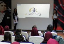 AKV’nin Yeni “eTwinning” Projesinin Ekibi Geliştirdikleri Oyunu Öğrencilere Tanıttı