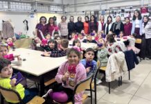 AKV’de Miniklerden Anneler Günü Etkinliği