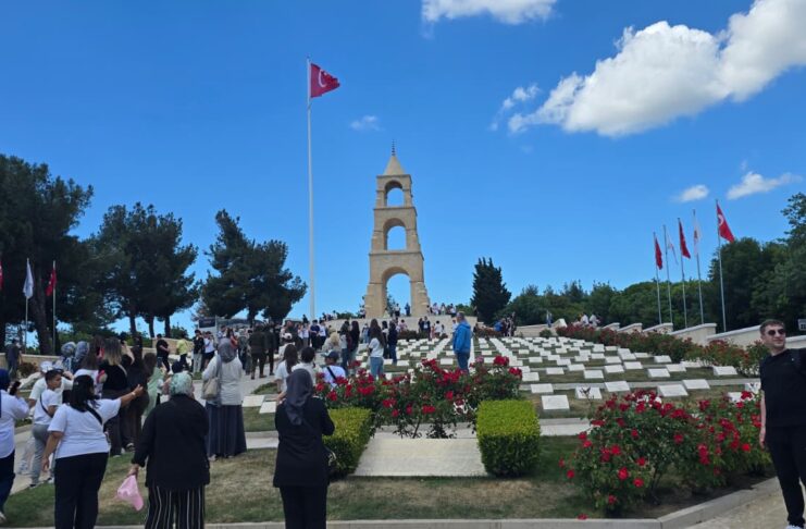 AKV’den Çanakkale’ye Anlamlı Ziyaret